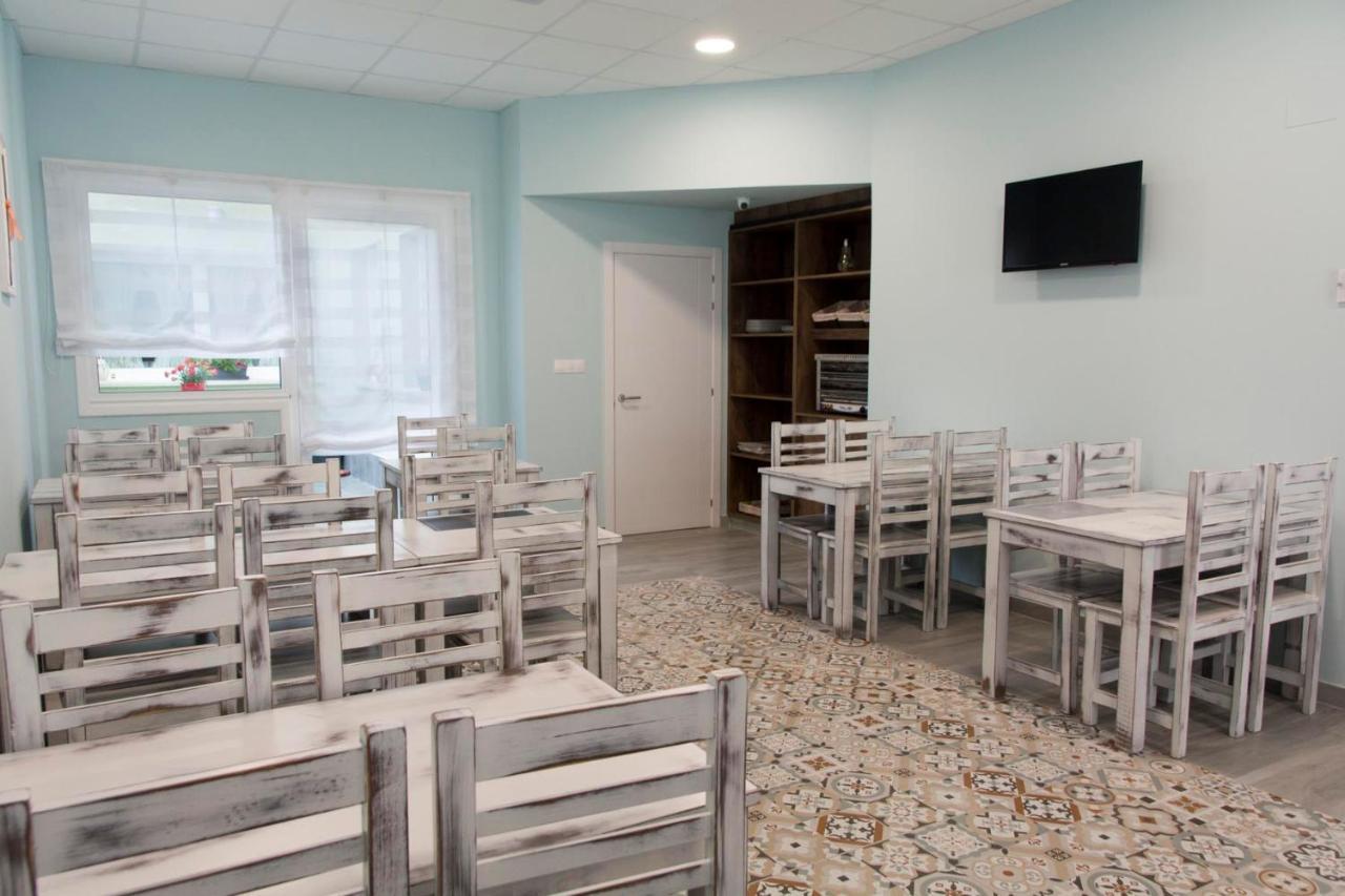 Hotel Mica Palas de Rei Екстериор снимка